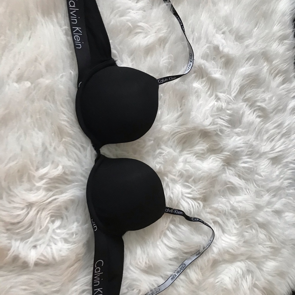 Calvin Klein Bra - Picture 3 of 4